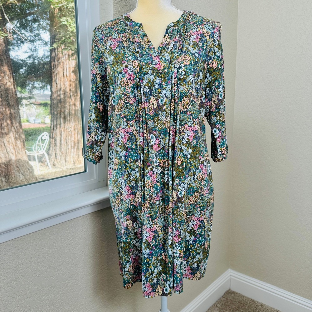 J. Jill Ditsy Floral Pintuck V-Neck Rayon Shift Dress Petite Small Cottagecore